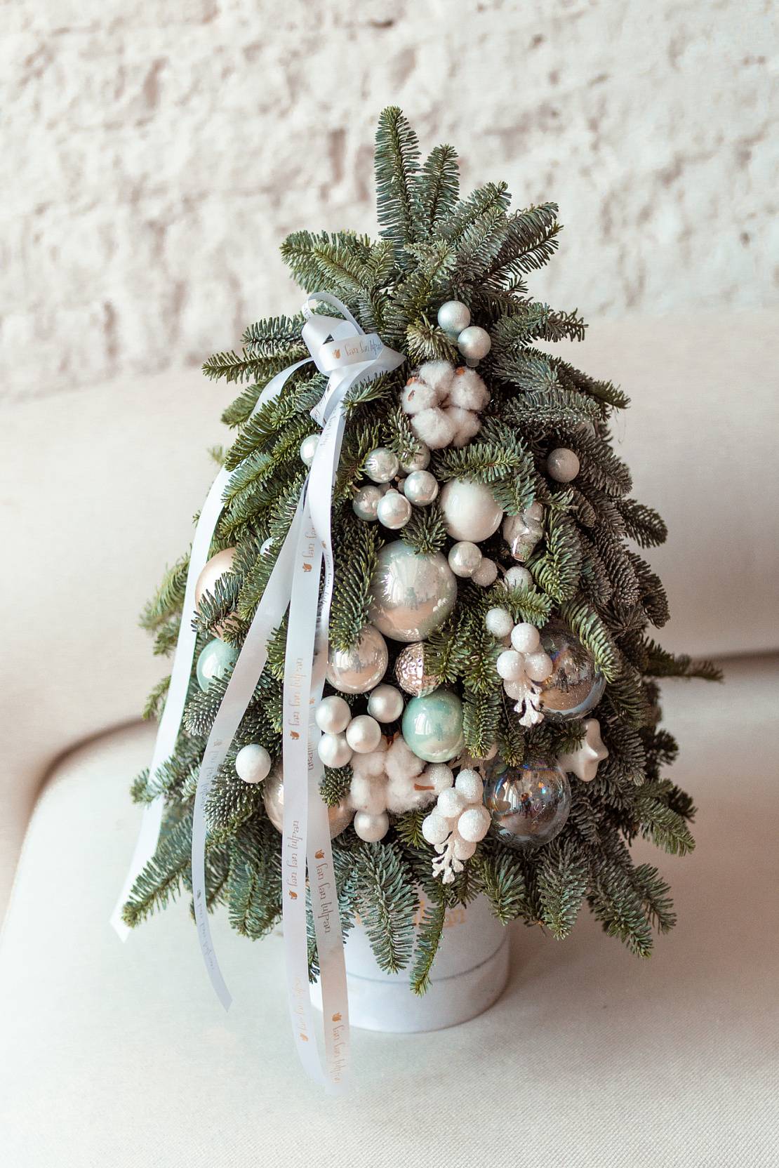 Новогодняя елка Snowy Tree