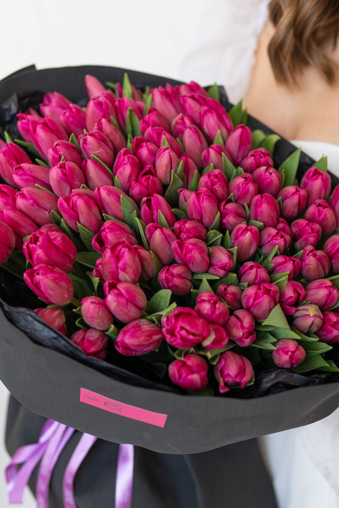 Букет с  тюльпанами Темный шоколад